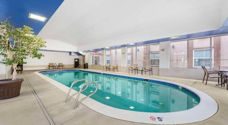 Best Western Executive Inn & Suites — photo 3