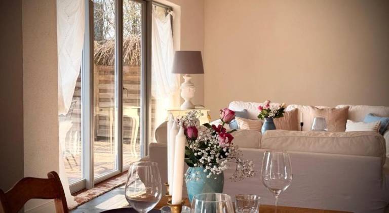 Neu! ULENHUUS Mecklenburgische Schweiz Laage Gustrow Rostock Port Bed and Breakfast - Pension — photo 2