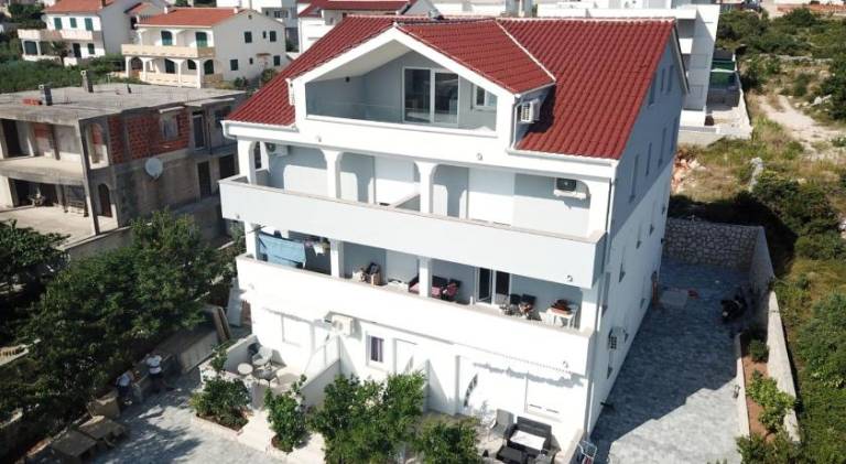 Apartmani DALI in Novalja