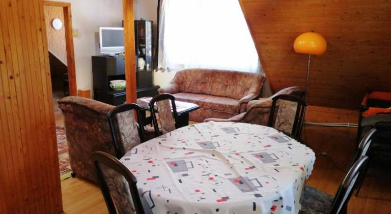 Ubytovanie s raňajkami  Kamenica nad Hronom