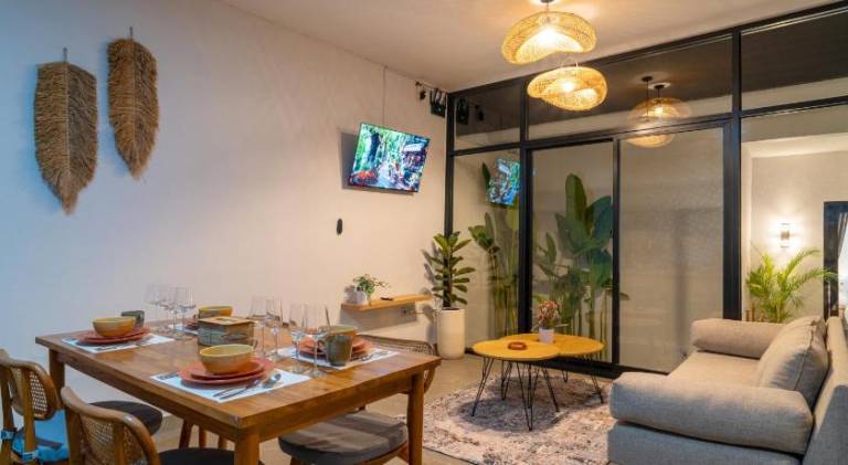 Villa with pool | Pet-friendly — photo 3