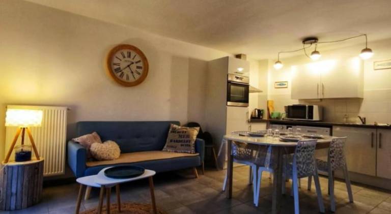 House with 3 rooms for 6 persons in Montreuil