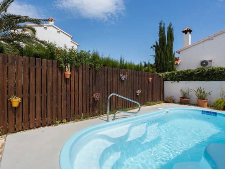 Fully equipped charming villa with private pool & garden | Beach nearby | Pets are welcome — photo 4