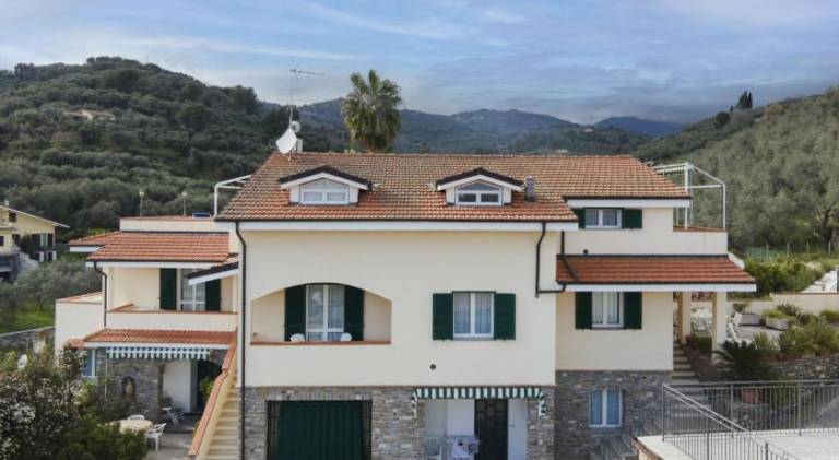 Wonderful apartment with pool | Pets allowed in Diano Marina
