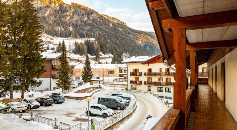 Hotel Sella Ronda Serenella - A 50 mt dalle piste da sci — photo 3
