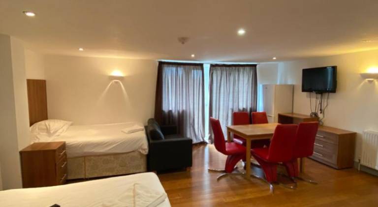 Buckingham Guest House For Contractors — photo 2