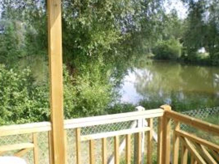 Mobile home with patio & heated pool | Lake view — photo 5