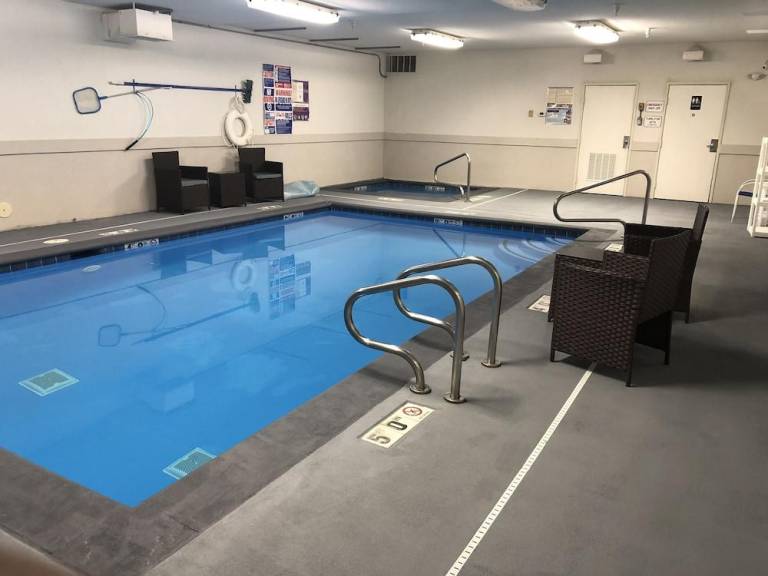 Executive Inn & Suites Extended Stay - Vernal — photo 5