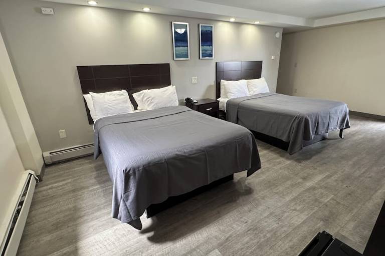 Belleville Motor Lodge