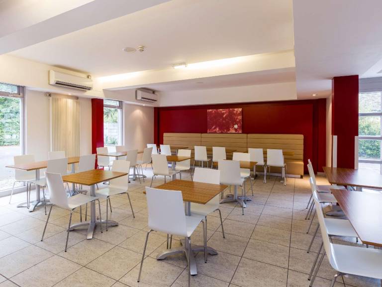 Travelodge Dundee Strathmore Avenue — photo 2