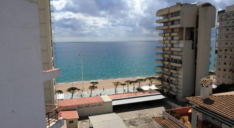 Ample rental apartment with terrace | Beach nearby | Pets are welcome — photo 4