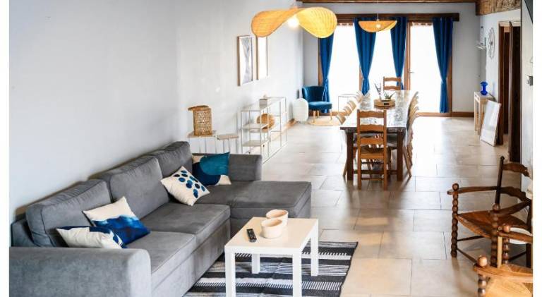Villa with garden, pool & BBQ | Perfect for remote work | Pet-friendly — photo 2