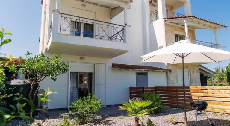 Fully equipped house with yard, patio & private pool | Perfect for remote work | Pet-friendly — photo 4