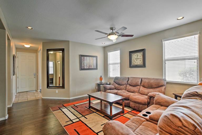 Dog-Friendly Retreat w/ Patio & Yard in Gilbert! — photo 5