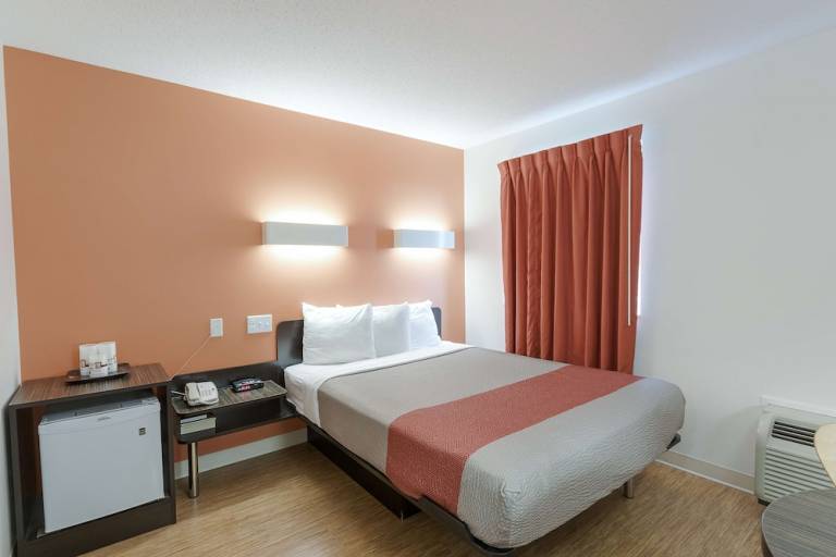 Motel  Brandon