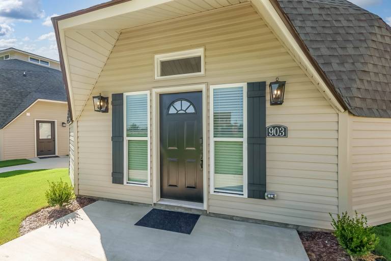 House with yard & barbecue | Perfect for remote work — photo 2