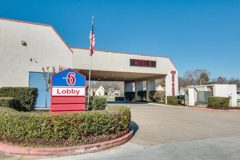 Motel 6 Longview, TX - North in Longview, TX