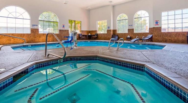 Best Western Plus Wendover Inn — photo 3