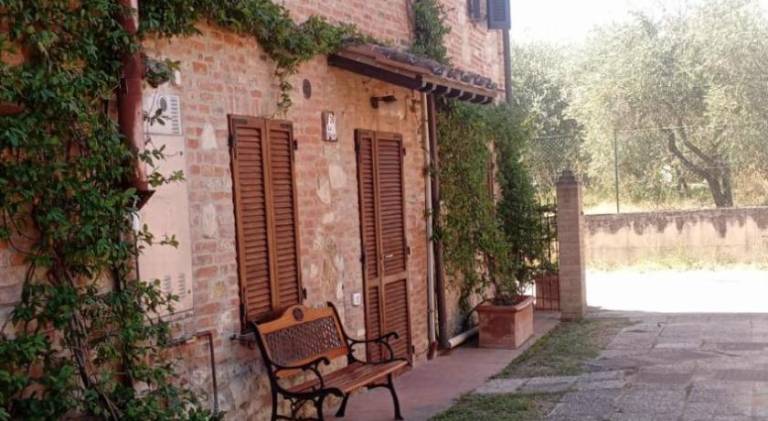 Beautiful rental apartment with hot tub, grill & pool | Pets are welcome in Castiglione del Lago