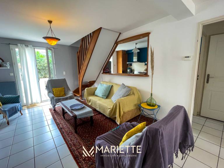Vacation home with terrace, yard & barbeque | Beach nearby | Suitable for remote work | Pets are welcome — photo 2
