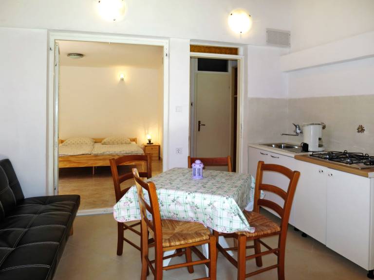 Lovely rental apartment with terrace & yard | Pets are welcome — photo 4