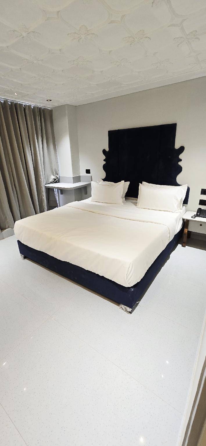 Hotel Nova Bloom in Ahmedabad