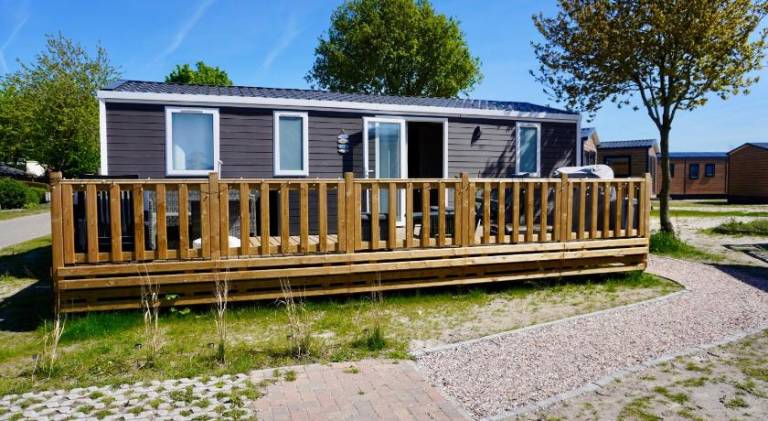 Chalet with pool | Next to the beach | Pets allowed in Groningen