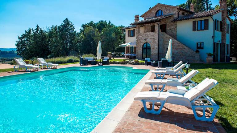 Fully equipped charming villa with barbeque, private pool & hot tub | Dogs allowed — photo 4