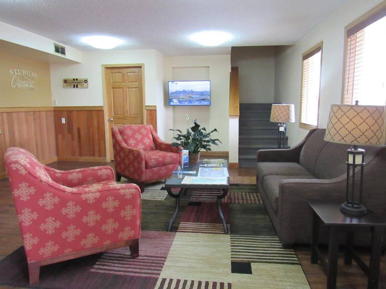 Sturgis Lodge & Suites, Travelodge by Wyndham — photo 4
