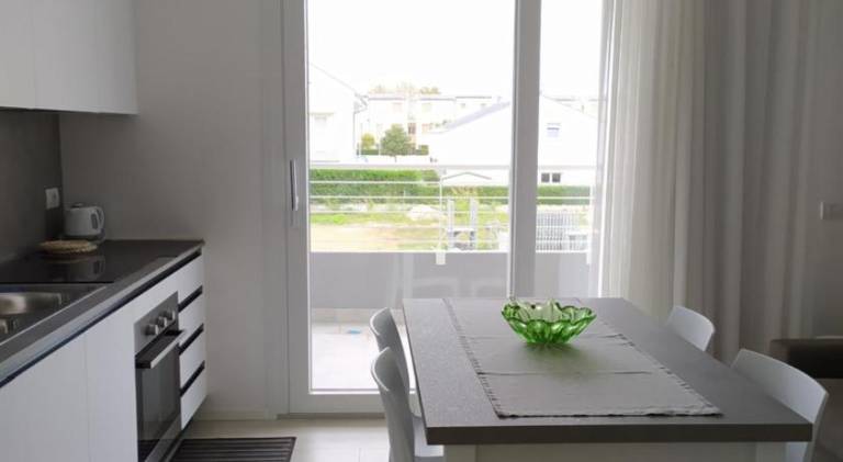 Apartment with pool — photo 4