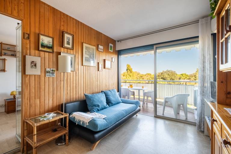 Rental apartment with pool, garden & fast internet | Garden view | Suitable for remote work — photo 2