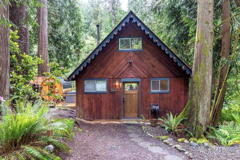 Cabin Granite Falls