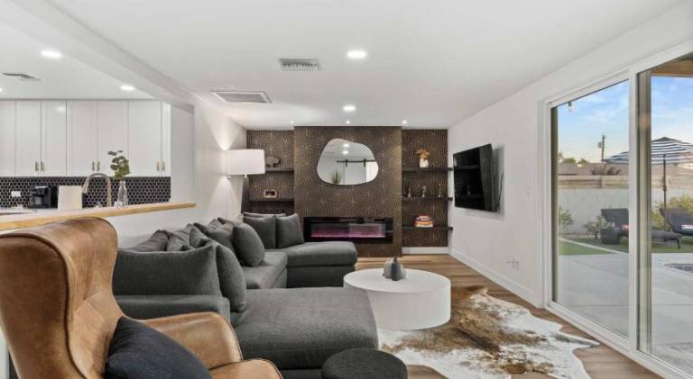 Spacious vacation home with pool | Pets allowed — photo 2