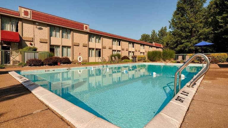 Baymont Inn & Suites — photo 4