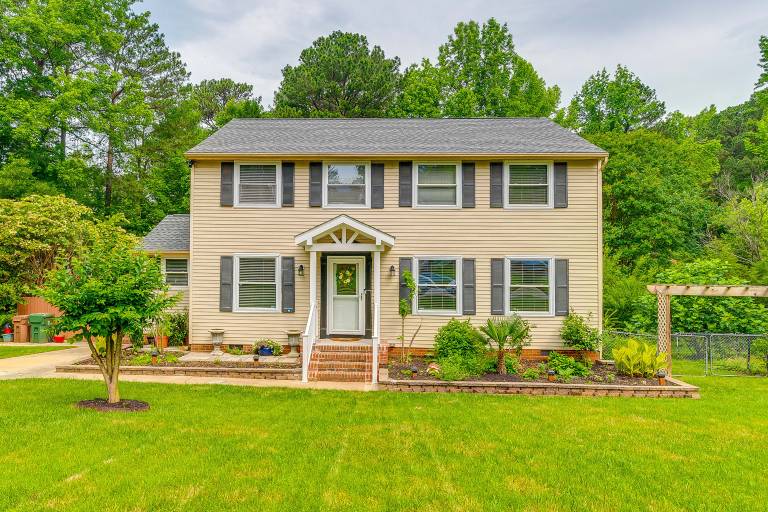 3 Mi to Dtwn Cary Family Home w Deck