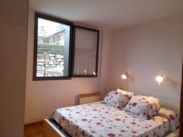 Holiday apartment with garden — photo 4
