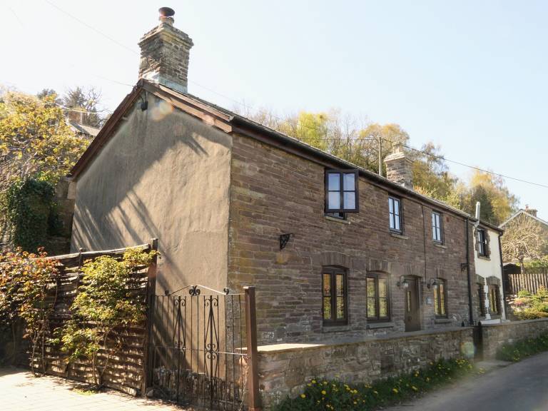 Cottage  Crickhowell
