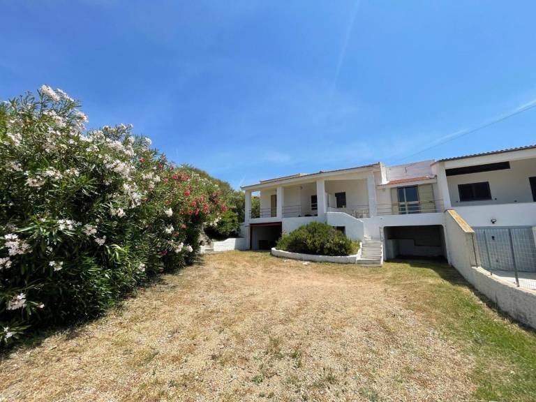 Apartment 'Con Terrazza' with Sea View, Wi-Fi and Air Conditioning in Valledoria