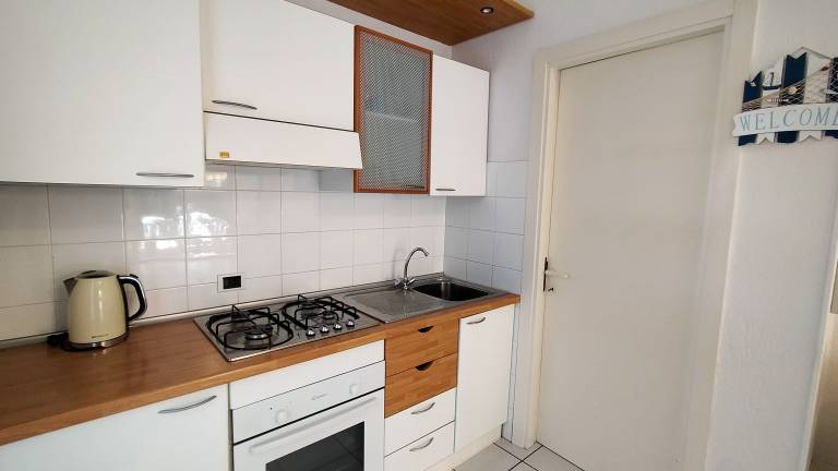 Rental apartment with yard — photo 5
