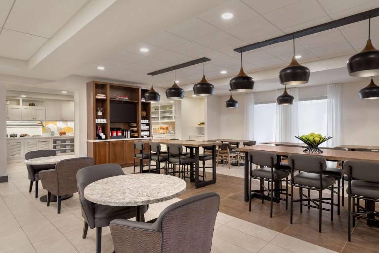 Hyatt Place Tucson Central — photo 3