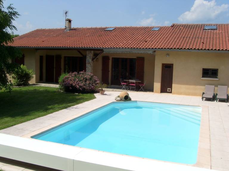 Villa Bout-du-Pont-de-Larn