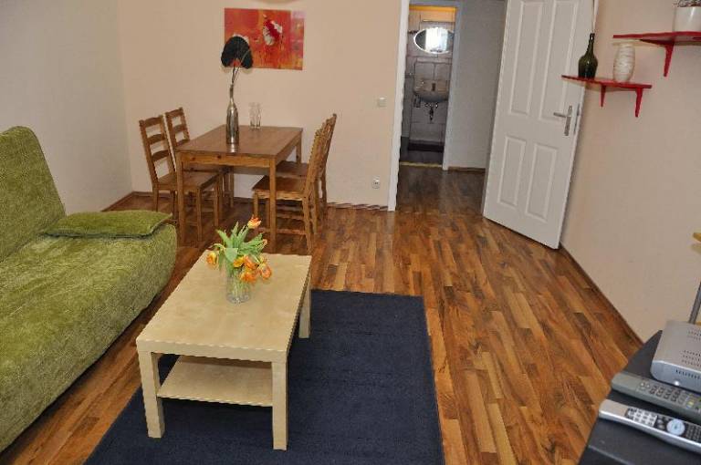 Rental apartment with 2 rooms for 4 persons — photo 2