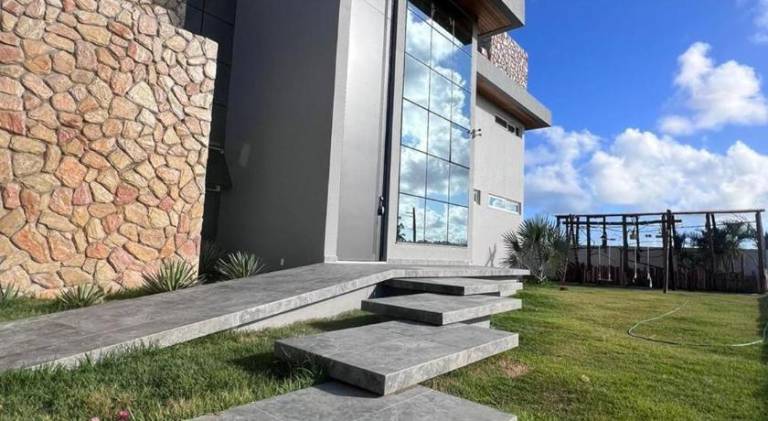 House with pool & hot tub — photo 5