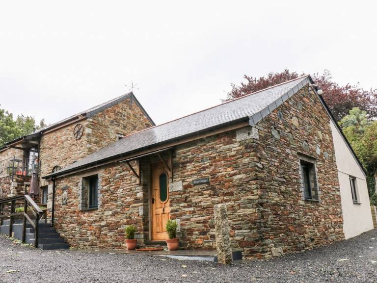 Cottage Dobwalls and Trewidland