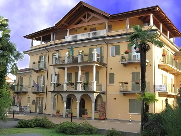 Hotel Azalea in Baveno