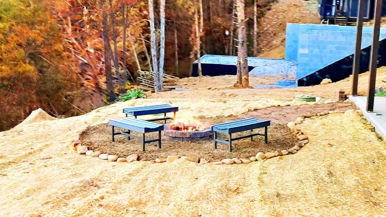 Mighty Duckster Prv Pool, Hot Tub, A Views, Firepit, Dog-friendly — photo 3