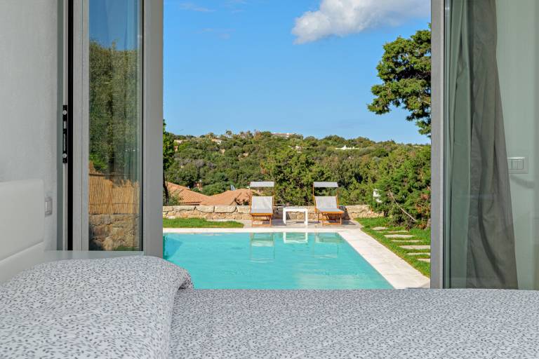 Child-friendly pleasant villa with BBQ, yard & terrace | Pool view | Dogs allowed — photo 3