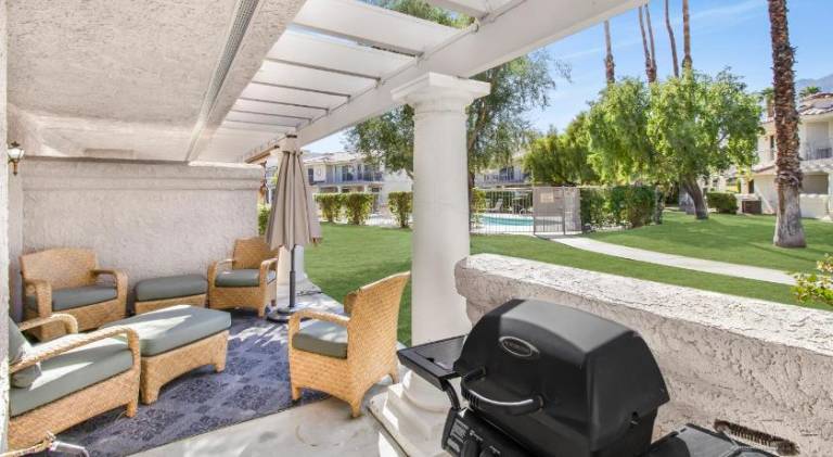 Beautiful house with jacuzzi & pool | Pet-friendly — photo 5