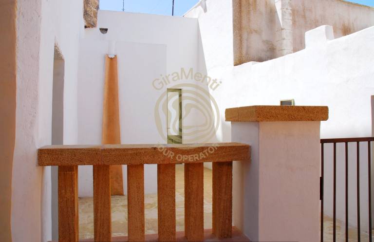 Family-oriented villa with private pool & garden | Pets are welcome — photo 4