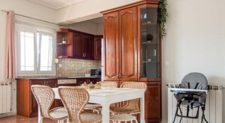 Apartment with terrace — photo 4